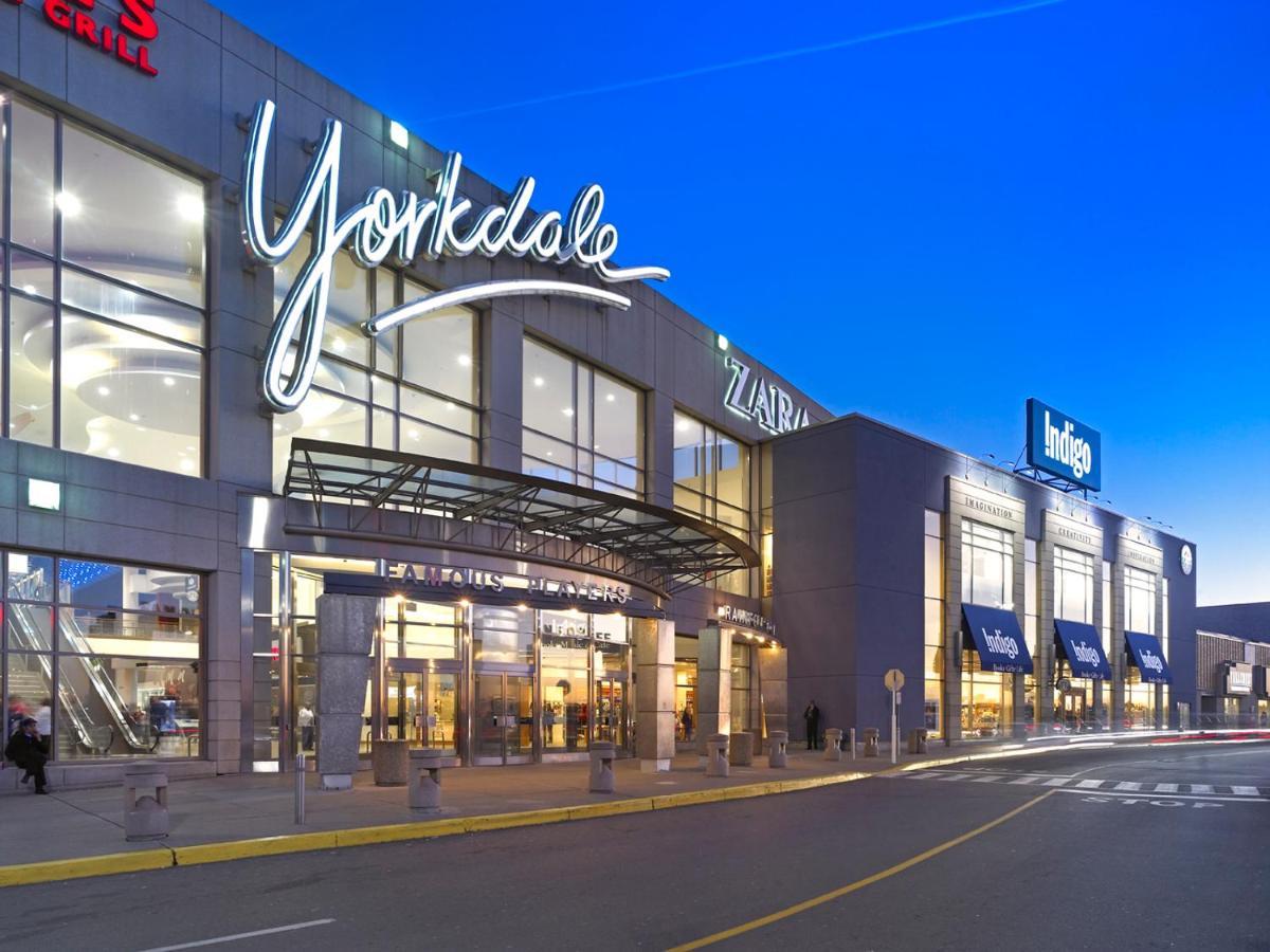 Beautiful Townhouse Near Yorkdale Mall, Wilson Subway Leilighet Toronto Eksteriør bilde